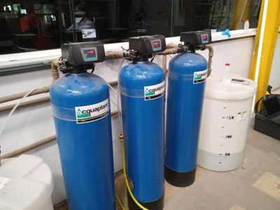 Desmineralizador De Água Para Laboratório