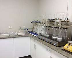Laboratório que faz análise de agua
