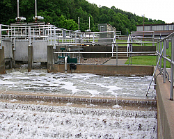 Sistema de purificação de água por osmose reversa