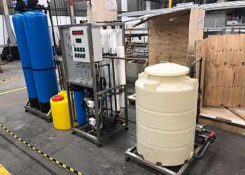 Distribuidor de osmose reversa de tratamento de água