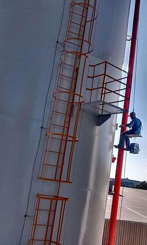 Reservatório metálico para água potável Reservatório metálico para água potável