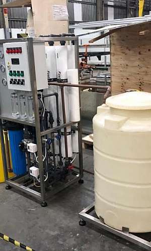 sistema de purificação de água por osmose reversa